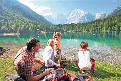 Proteggere capelli da sole, vento, ossigeno in montagna, estate 2016