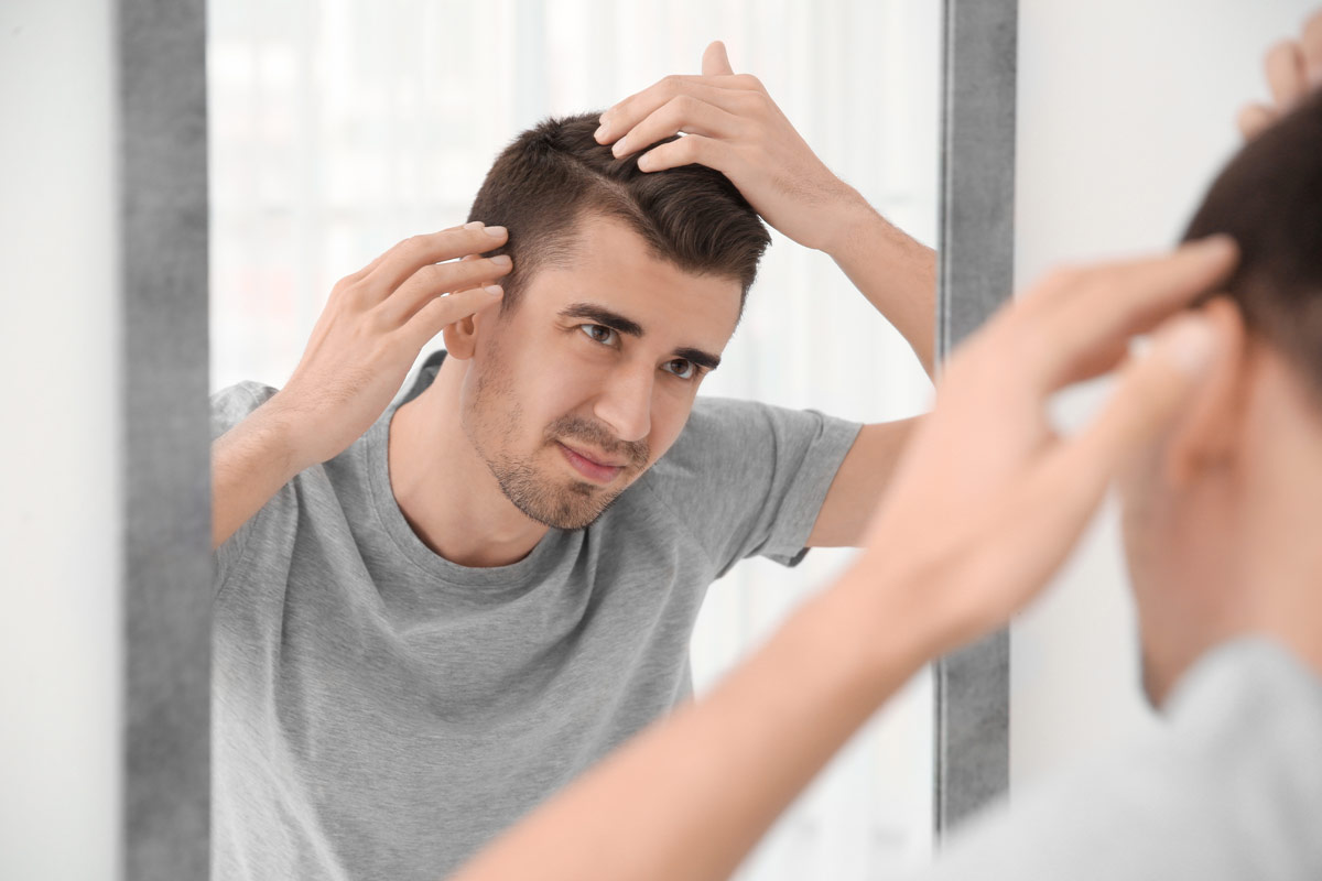 capelli radi nell'uomo