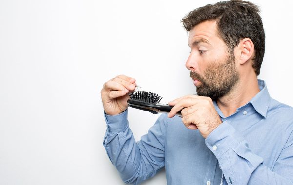 Quale vitamina fa crescere i capelli?