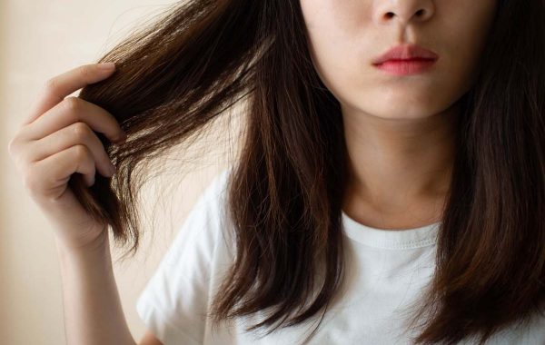 Cibi che fanno davvero bene ai capelli: quali sono?