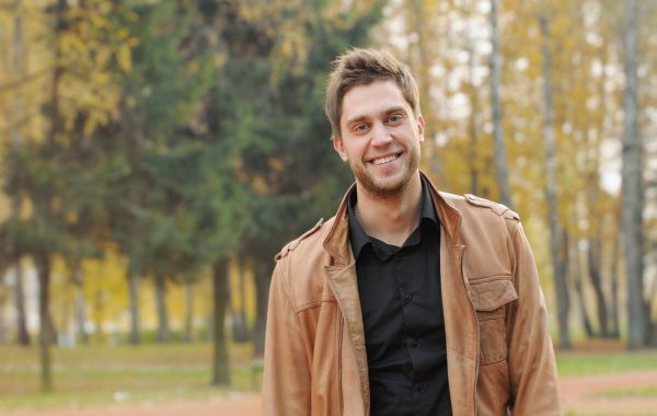 In autunno cadono più capelli? Quali sono le cause?